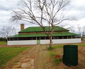 Tennant Creek Telegraph Station - Tourism Cairns 0