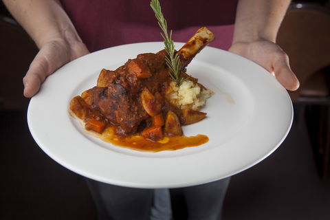 The Overlanders Steakhouse - Tourism Cairns 0