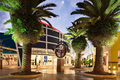 Harbour Town Outlet Shopping Centre - Tourism Cairns 0
