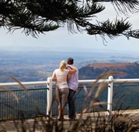 Picnic Point Lookout And Parkland - Tourism Cairns