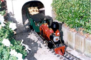 M & K Model Railways - Tourism Cairns 0