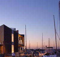 Queenscliff Harbour - Tourism Cairns