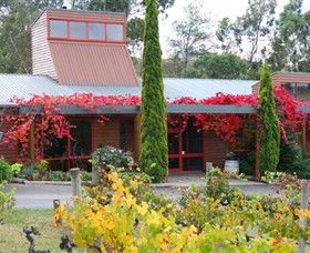 Fergusson Winery & Restaurant - Tourism Cairns 0