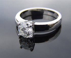 Lili Fine Jewellery - Tourism Cairns 0