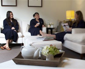 Natskin Day Spa Retreat - Tourism Cairns 0