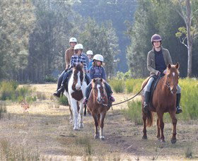 Horse Riding At Oaks Ranch And Country Club - Tourism Cairns 0