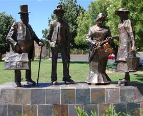 Dad, Dave, Mum And Mabel - Tourism Cairns 0