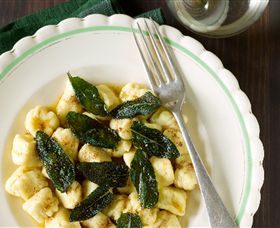 A Tavola! Cooking School At Pizzini Wines - Tourism Cairns 4