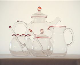 Peter Minson Art Glass - Tourism Cairns 1