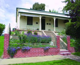 Chifley Home And Education Centre - Tourism Cairns 0