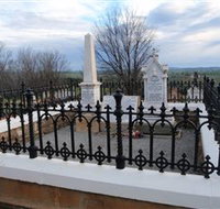 Hamilton Humes Grave - Tourism Cairns
