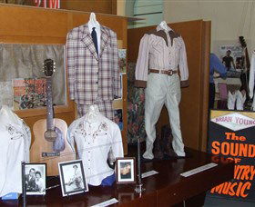 Australian Country Music Hall Of Fame - Tourism Cairns 3