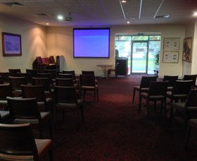 Phillip Island RSL - Tourism Cairns 5