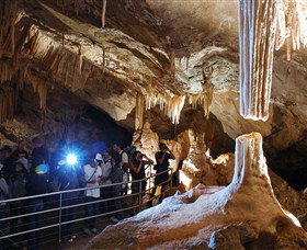 Jenolan Caves NSW Tourism Cairns