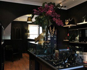 Pierre Winter Fine Jewels - Tourism Cairns 0