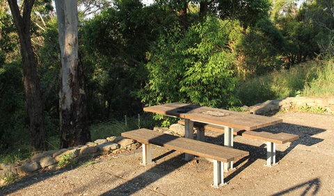 Turkeys Nest Picnic Area And Lookout - Tourism Cairns 3