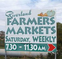 Riverland Farmers Market - Tourism Cairns