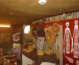 Didgeridoo Hut And Art Gallery - Tourism Cairns 1