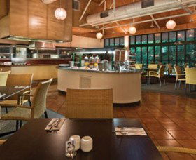 Treetops Restaurant - Tourism Cairns 1