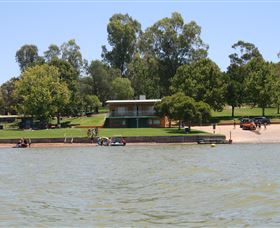 Griffith Boat Club - Tourism Cairns 1