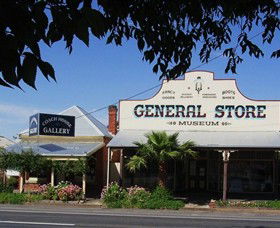 Fentons Creek ACT Tourism Cairns