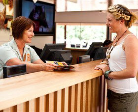 Savannah Visitor Plaza, Taronga Western Plains Zoo Dubbo - Tourism Cairns 6