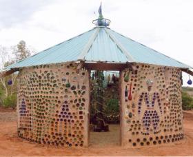 Aladdins Cave Bottlehouse - Tourism Cairns 0