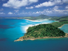 Whitehaven Beach - Tourism Cairns 1