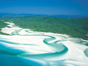 Whitehaven Beach - Tourism Cairns 0