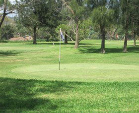 Wiradjuri Golf Centre - Tourism Cairns 0
