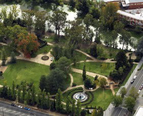 Victory Memorial Gardens - Tourism Cairns 0