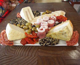 Knights Meats And Deli - Tourism Cairns 1