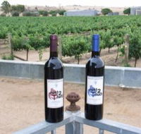 Eunonyhareenyha Winery - Tourism Cairns