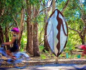 Wagirra Trail And Yindyamarra Sculpture Walk - Tourism Cairns 0