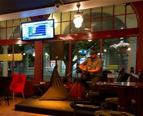 PJ O'Reilly's Irish Pub - Tourism Cairns 1