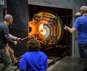 Canberra Glassworks - Tourism Cairns 0