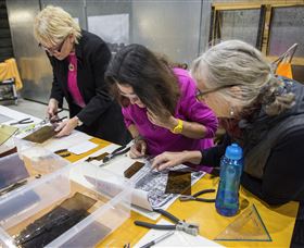 Canberra Glassworks - Tourism Cairns 1