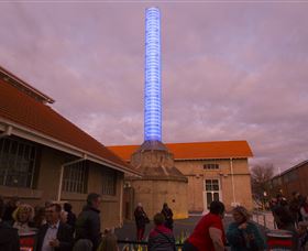 Canberra Glassworks - Tourism Cairns 5