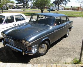 Ricks Auto Museum - Tourism Cairns 1