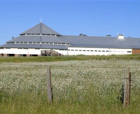 Deeargee Woolshed - Tourism Cairns 0