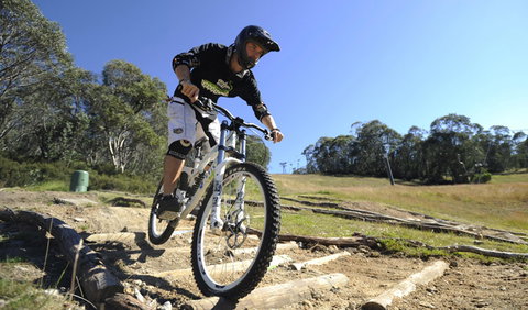 Thredbo Alpine Village - Tourism Cairns 3