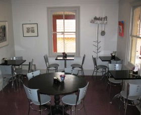 Ben Roberts Cafe And Gallery - Tourism Cairns 1