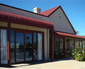 Ben Roberts Cafe And Gallery - Tourism Cairns 0