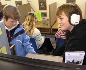 Kurrajong Radio Museum - Tourism Cairns 2