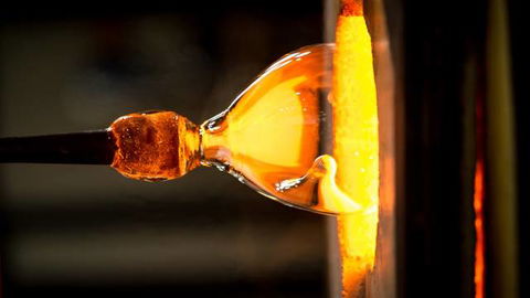 Canberra Glassworks - Tourism Cairns 6