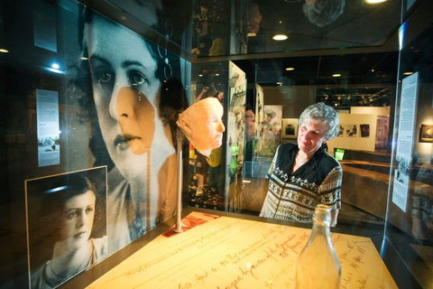 Albury Library Museum - Tourism Cairns 6