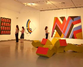 Penrith Regional Gallery And The Lewers Bequest - Tourism Cairns 0
