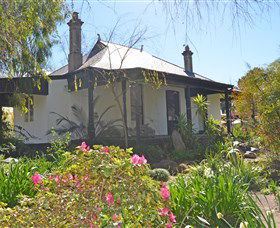 Penrith Regional Gallery And The Lewers Bequest - Tourism Cairns 1
