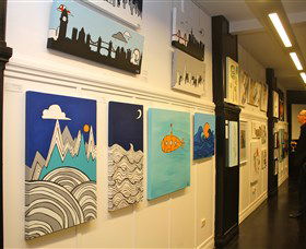 Bondi Art Lounge - Tourism Cairns 2