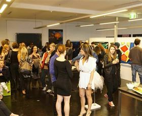 Bondi Art Lounge - Tourism Cairns 0